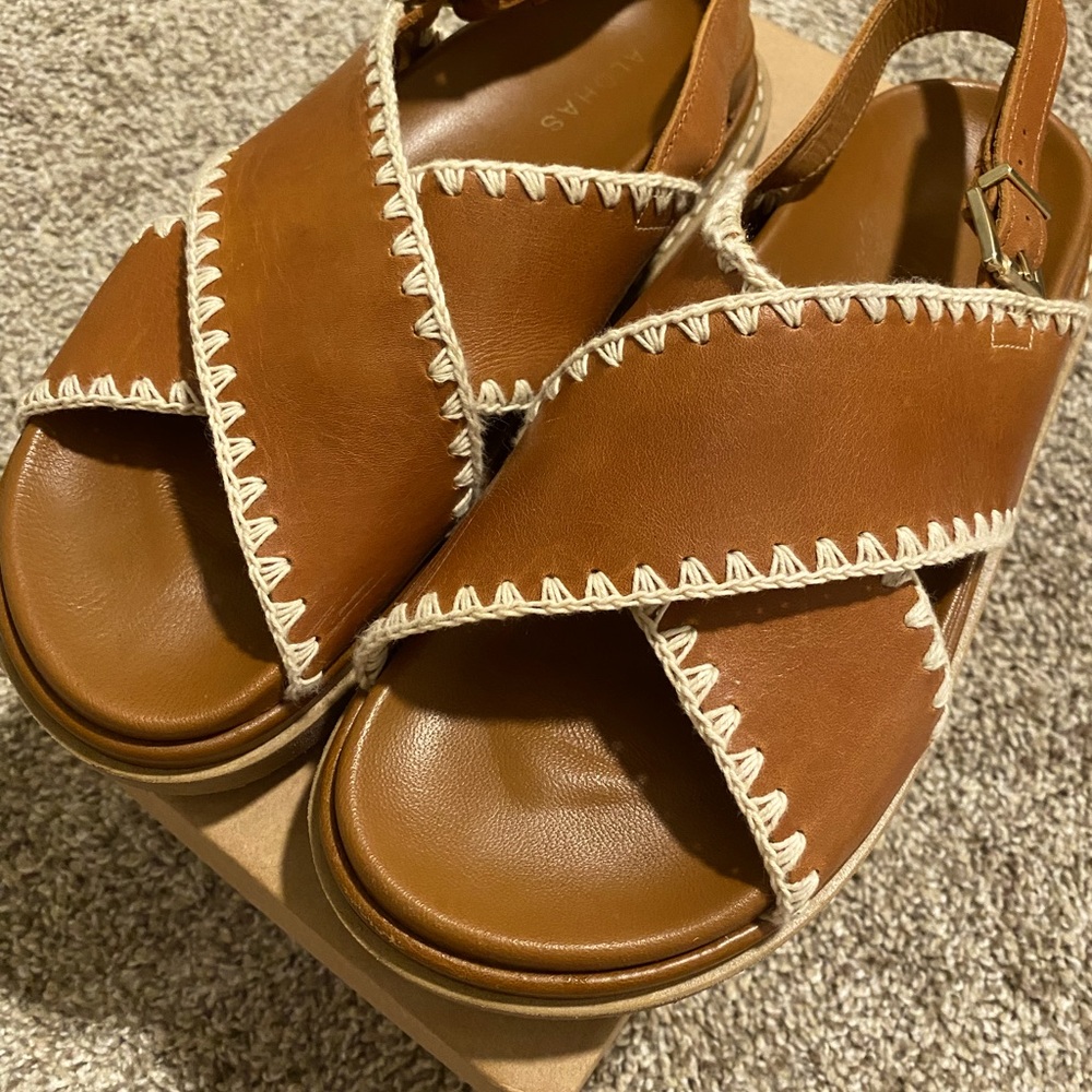 Alohas Marshmallow Sandals